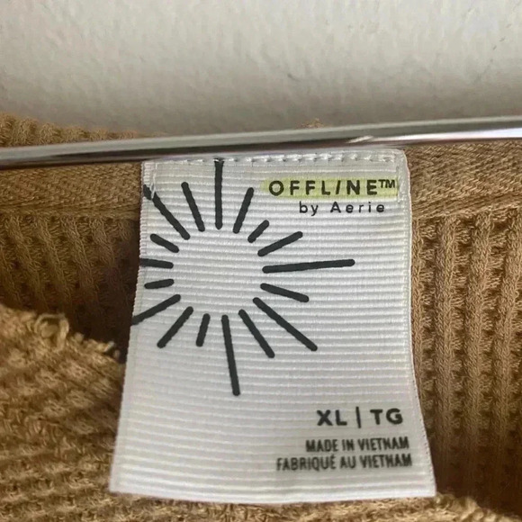 Offline by Aerie Waffle Knit Hoodie Sweatshirt Oversized XL V Neck Cropped Camel - Picture 5 of 10